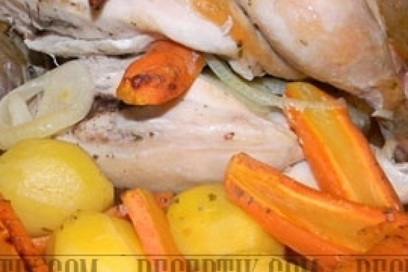 Курица в рукаве с овощами