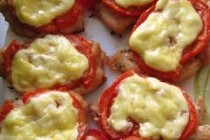 Курица с помидорами