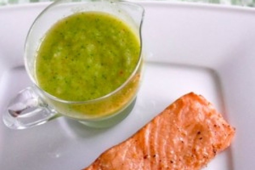 Соус-кули из свежих огурцов