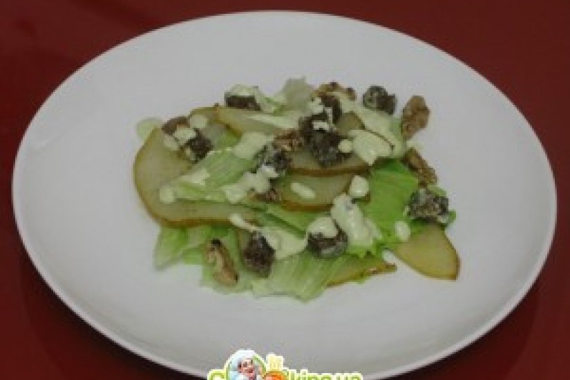 Салат с грушей