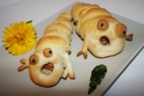 Кричащие сосиски в тесте