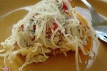 Баклажаны под шубой из овощей и сыра