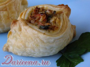 из слоеного теста