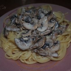 паста с грибным соусом паста с грибным соусом