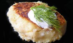 картофельные пирожки со шпротами