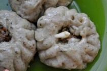 Паровые пирожки со шпинатом и кабачками