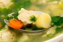 Cуп с пельменями