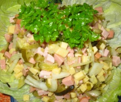 салат с сосисками