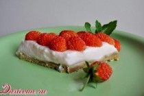 Клубничный десерт для девочек