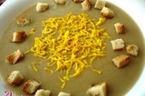 Румынский суп с картофелем и луком-пореем