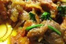 Тушеная свинина