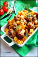 Рецепт мясных шариков с картофелем кубиками и помидорами Рецепт мясных шариков с картофелем кубиками и помидорами