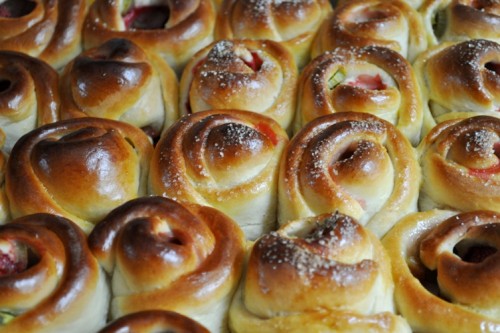 как приготовить булочки на завтрак