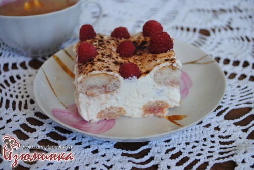 малиновый десерт