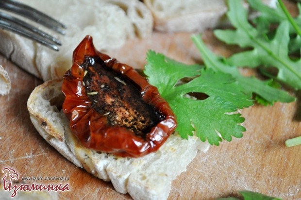 брускетта с вялеными помидорами