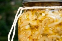 Маринованные баклажаны с зеленью