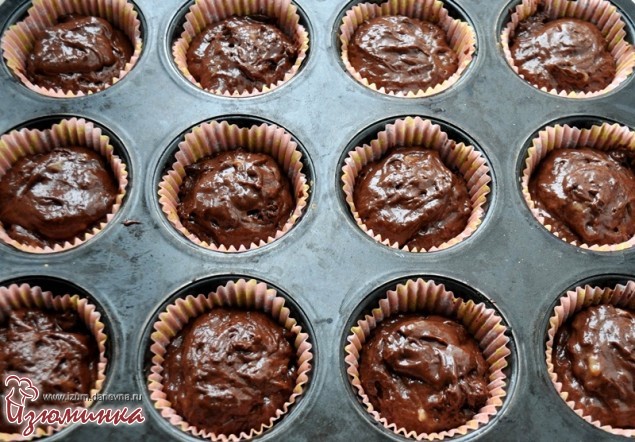 шоколадные маффины с бананом шоколадные маффины с бананом