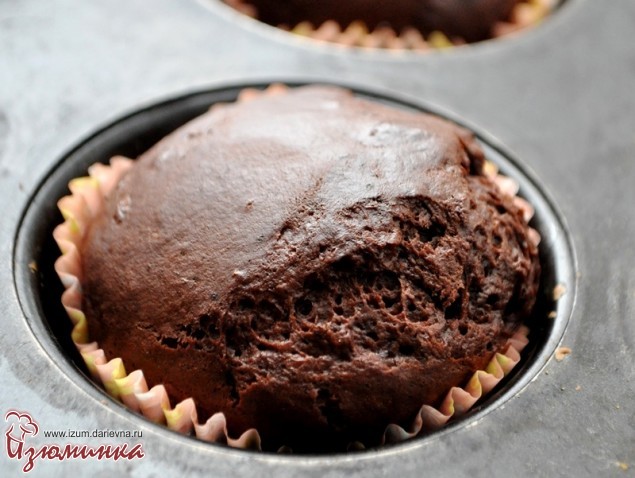 шоколадные маффины с бананом шоколадные маффины с бананом