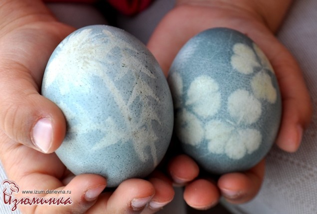 как красить яйца