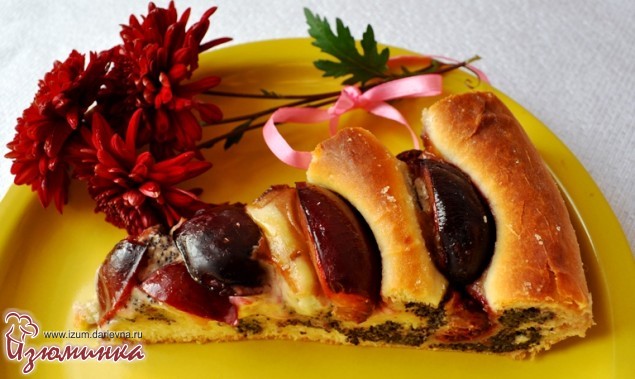 пирог со сливами