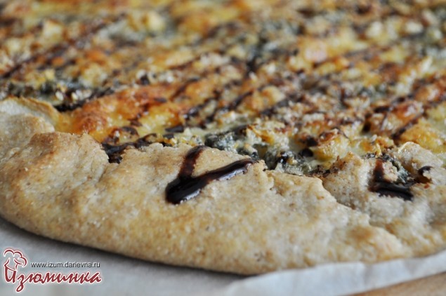 галета с грушами и сыром галета с грушами и сыром