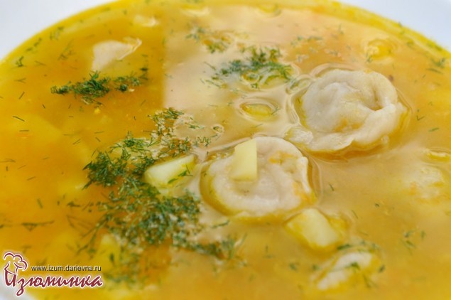 суп с пельменями