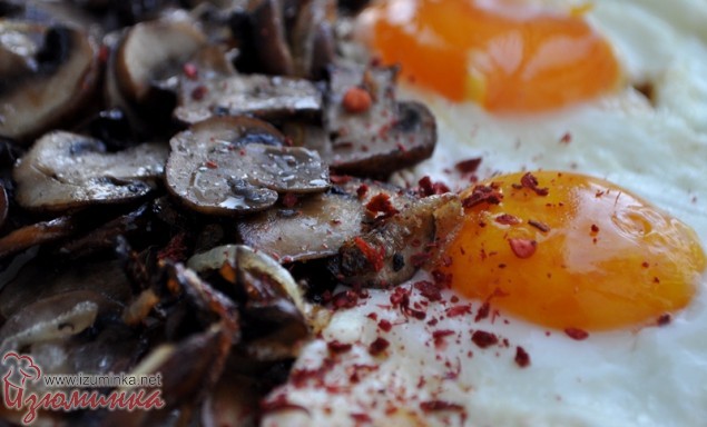 яичница с грибами яичница с грибами