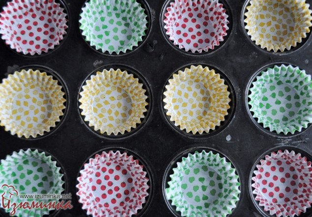 маффины со смородиной