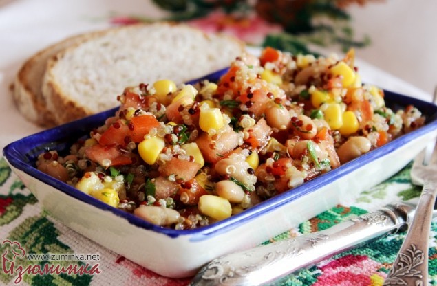 постный салат с киноа постный салат с киноа