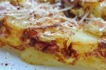 Картофель с сыром на сковородке