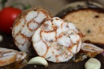 Вареная куриная колбаса