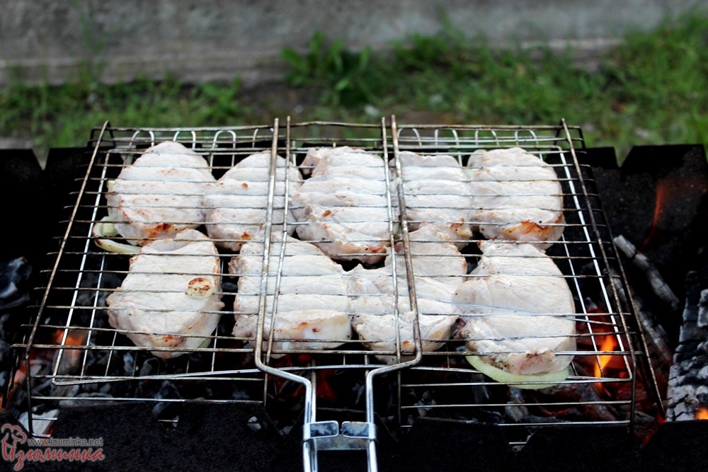 стейки на костре стейки на костре