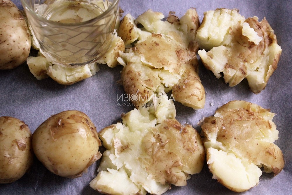 как приготовить молодую картошку в духовке