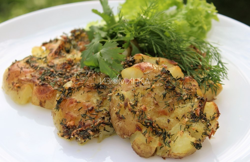 как приготовить молодую картошку в духовке