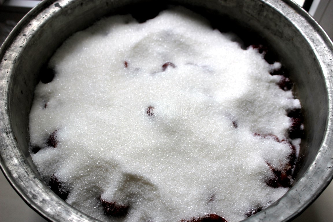 варенье из черешни с орехами