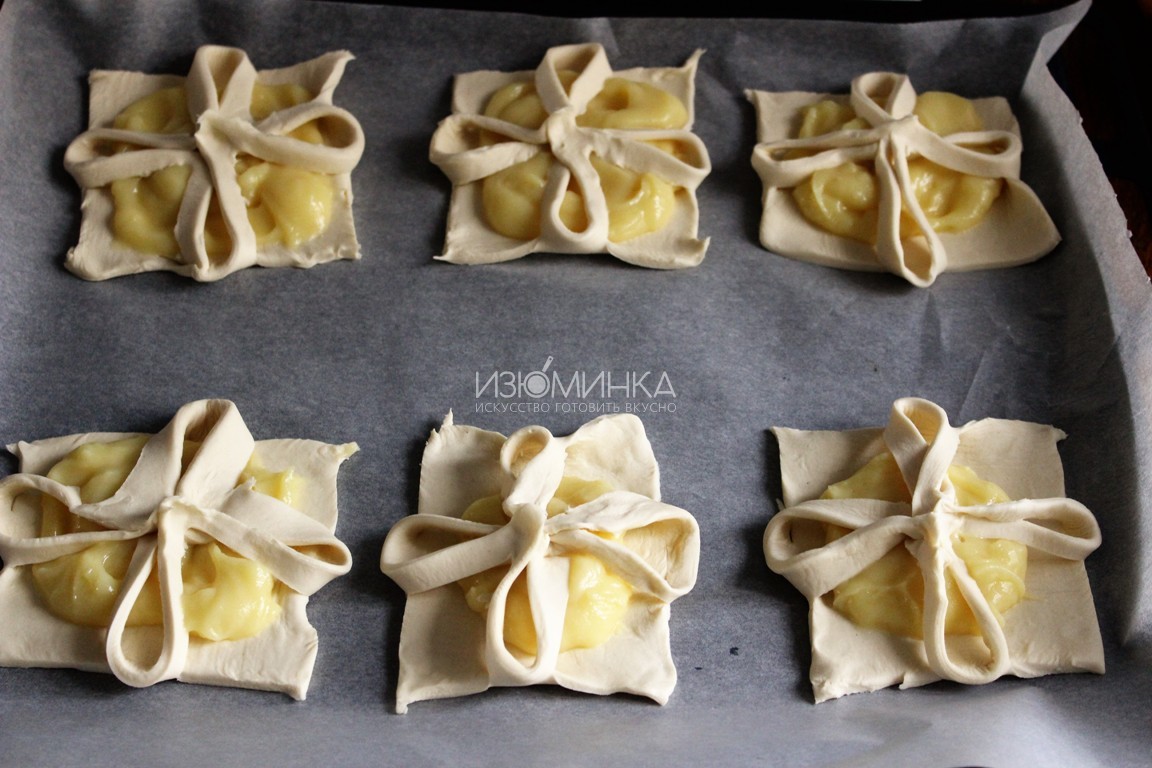 Как готовить слойки с заварным кремом