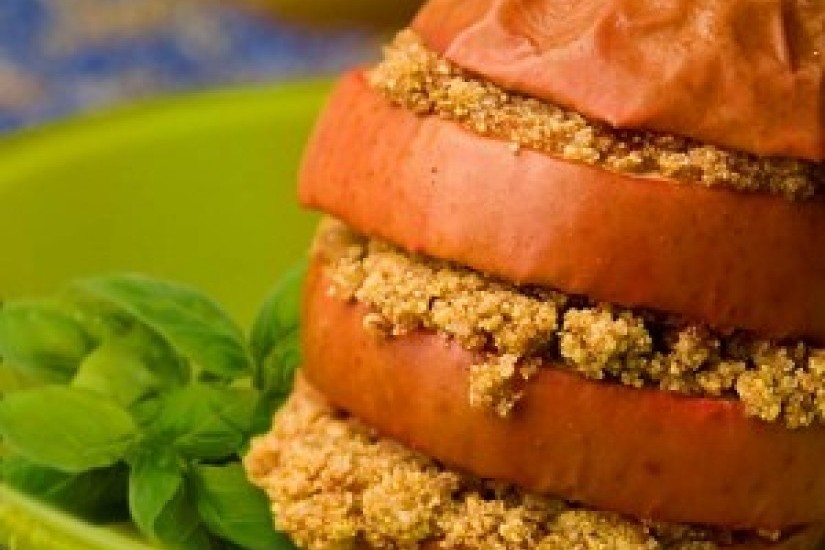 "Яблочные этажи" с миндально-кукурузной начинкой