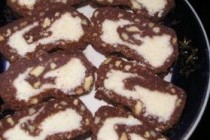 Шоколадно-кокосовый рулет