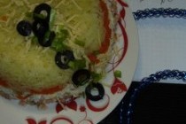 Слоеный салат с горбушей