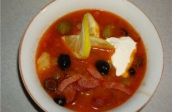 Солянка по-домашнему