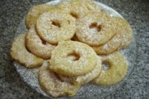 Кольца ананасов во фритюре