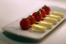 Итальянские ученые выяснили, что помидоры и красные апельсины препятствуют ожирению