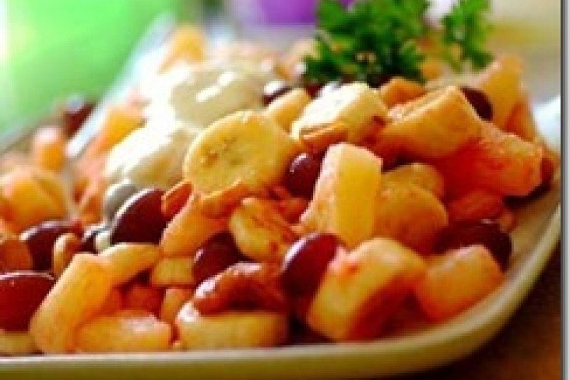 Салат банановый