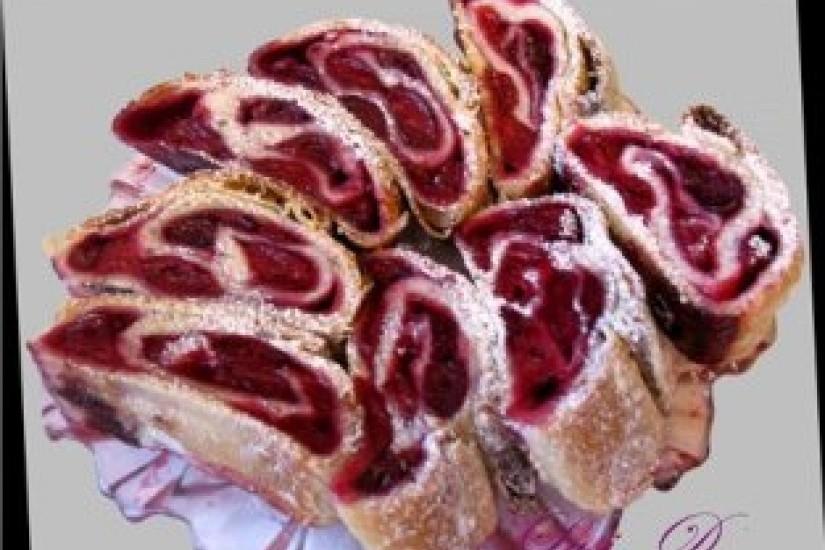 Вишневый штрудель